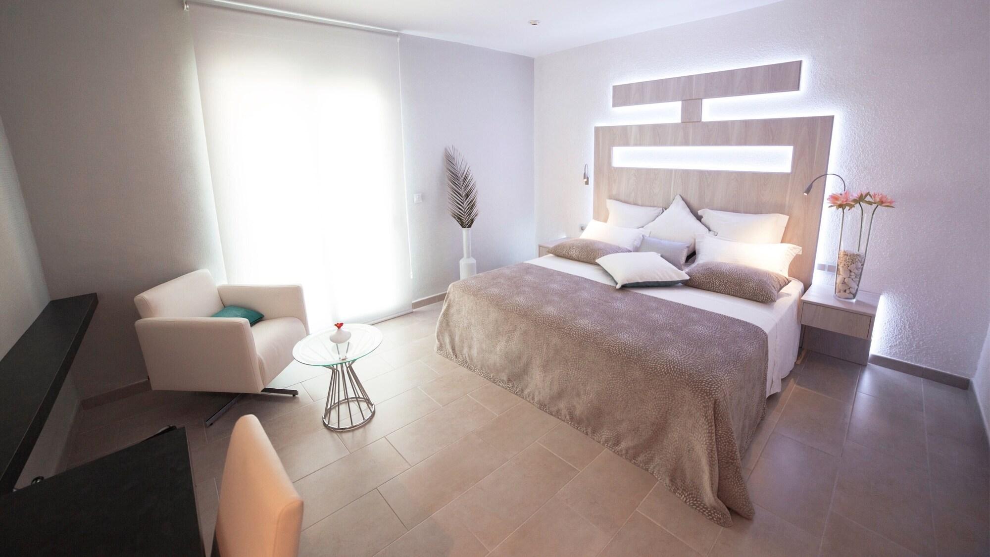 Hotel Vistabella Roses Dış mekan fotoğraf