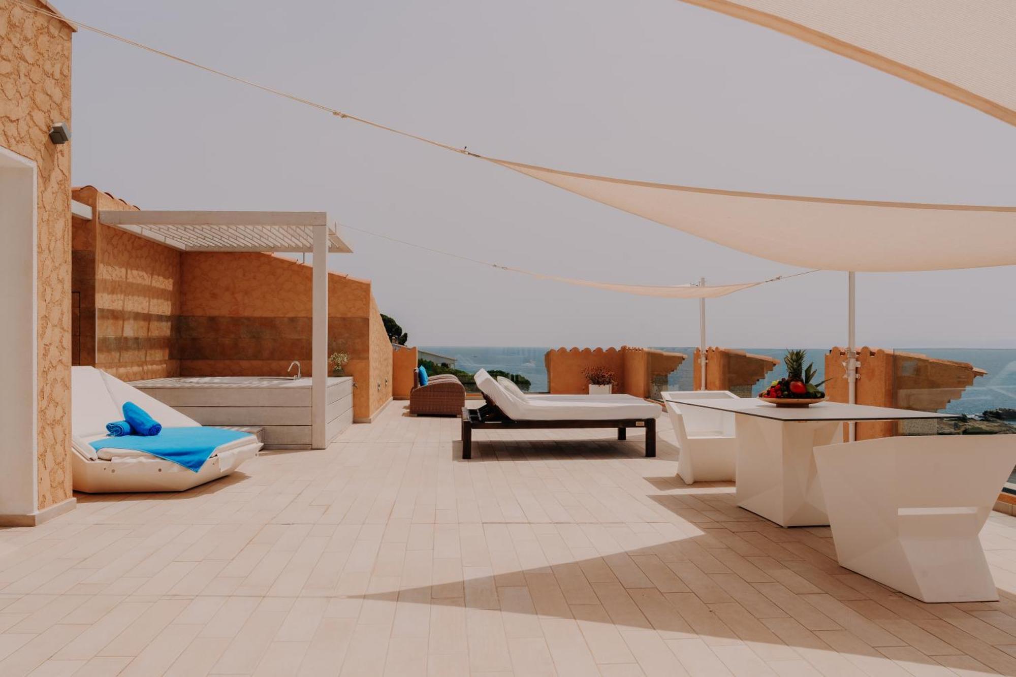 Hotel Vistabella Roses Oda fotoğraf